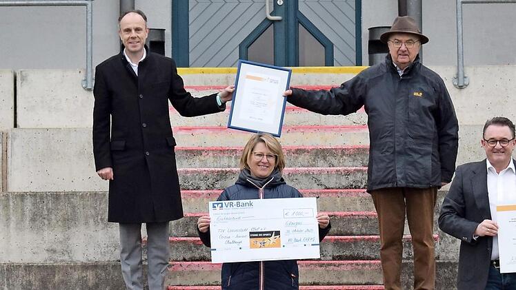 Der Silberstern von "Sterne des Sports" ging auf Bayernebene wieder an den TSV Lonnerstadt. Foto: privat
