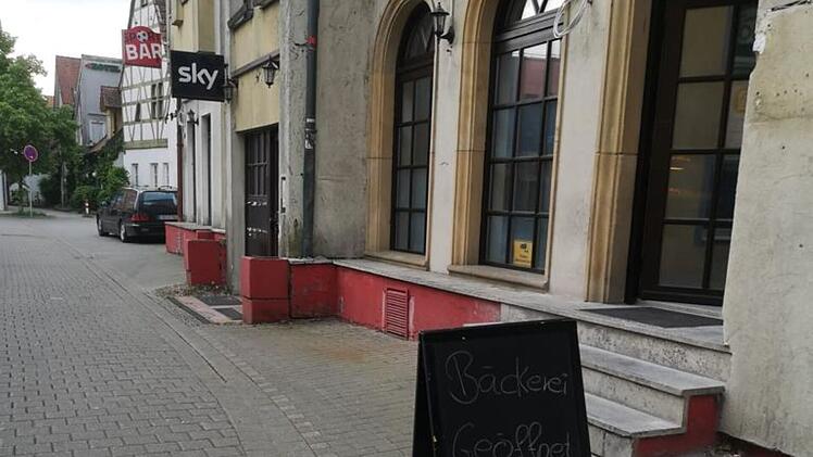 Forchheim: Celina (19) eröffnet neue Bäckerei "Brotkörbchen"