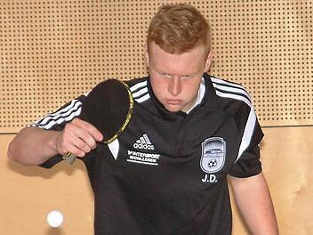 Bei den Jungen setzte sich Jonas Dietrich vom FC Wacker Haig durch. Fotos: Hans Franz