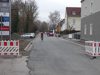 Bis auf einige Restarbeiten ist das Teilstück südlich der Bahnlinie fertiggestellt und befahrbar. Christian Licha