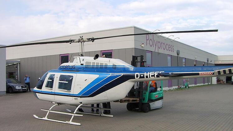 Wenn es einmal ganz schnell gehen muss, landet sogar ein Hubschrauber bei Polyprocess und bringt abzudichtende Teile.  Foto: Polyprocess