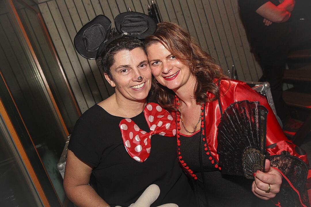 Faschingsparty vom Feinsten in der Stadthalle Stadtsteinach.