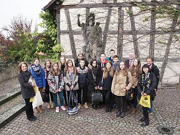 Das offizielle Gruppenfoto vom Rathausbesuch Foto: Sarah Dann