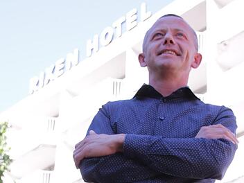 Waldemar Michaelis will das Rixen als  Übernachtungshotel wieder an den Markt bringen. Benedikt Borst