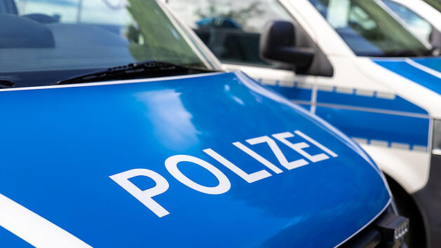 Coburg: Mann (44) rastet vor Ungeduld in Pizzeria aus - und schmei&szlig;t Pizza durch den Raum