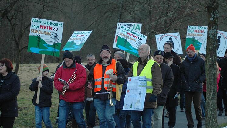 Demonstration gegen die Südlink-Stromtrasse in Römershag/Bad Brückenau. Foto: Sebastian Schmitt-Mathea