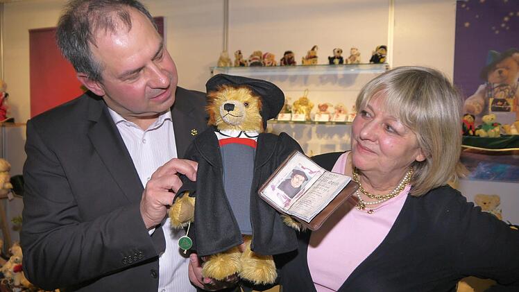 Am Stand von Hermann-Teddy aus Coburg. Foto: Berthold Köhler