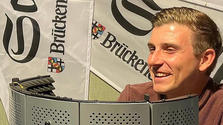 In der neuesten Folge des Rhöner Fußball-Podcasts wurde Alexander Arnold auf den Zahn gefühlt.