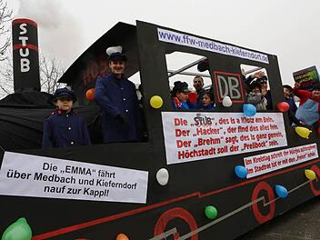 Die StUB fuhr natürlich auch im Höchstadter Faschingszug mit. Foto: Barbara Herbst