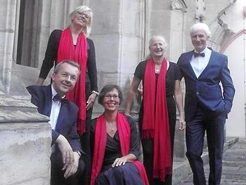 Sie singen aus Leidenschaft (von links): Hubertus Baumann, Marion Schmid, Ulrike Hahn, Barbara Baumann und Uli Förster. Foto: privat