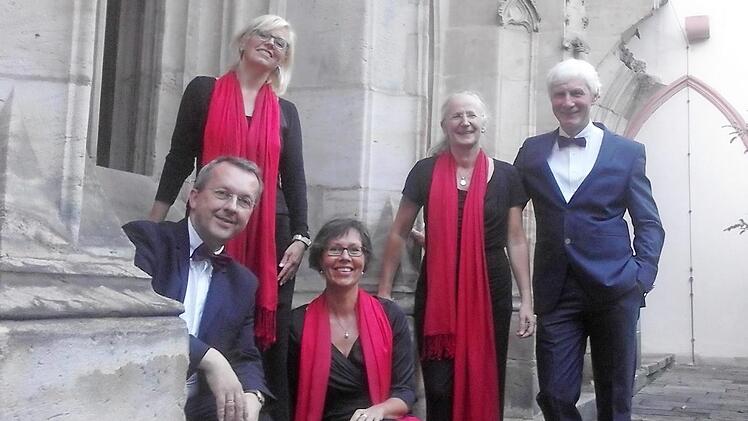 Sie singen aus Leidenschaft (von links): Hubertus Baumann, Marion Schmid, Ulrike Hahn, Barbara Baumann und Uli Förster. Foto: privat