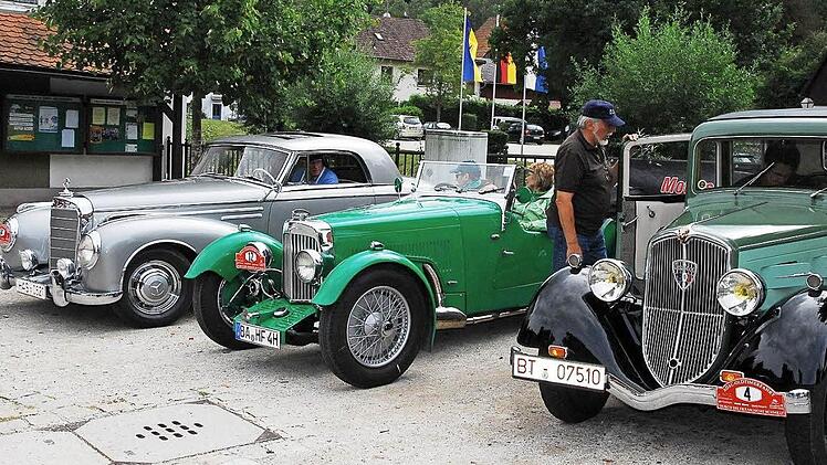 Die Oldtimer starten in Heiligenstadt und kommen dort auch wieder an.   Foto: p