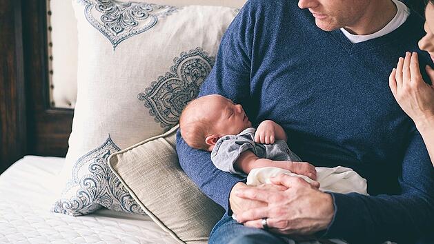 Auf dein Kind kannst du dich als werdende Mutter oder Vater auf verschiedene Weisen vorbereiten.