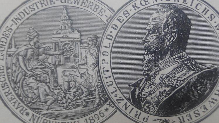 Sechs Kulmbacher Brauereien und drei Mälzereien aus Kulmbach erhielten am 20. August 1896 die begehrten Goldmedaillen der Landesausstellung. Die Vorderseite zeigt Prinzregent Luitpold.  Repro: Helmut Geiger