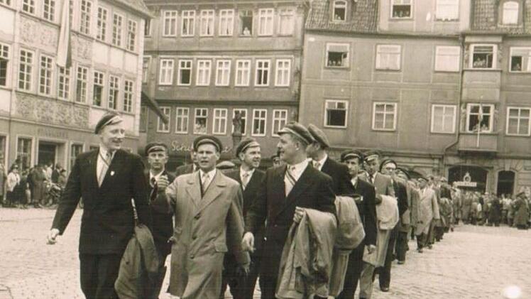 Einzug der Präsidierenden 1955. Foto: privat