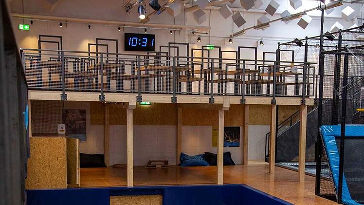 Trampolinhalle "Airtime" in Nürnberg feiert Sommerfest - das ist im Trampolinpark beim Fest geboten