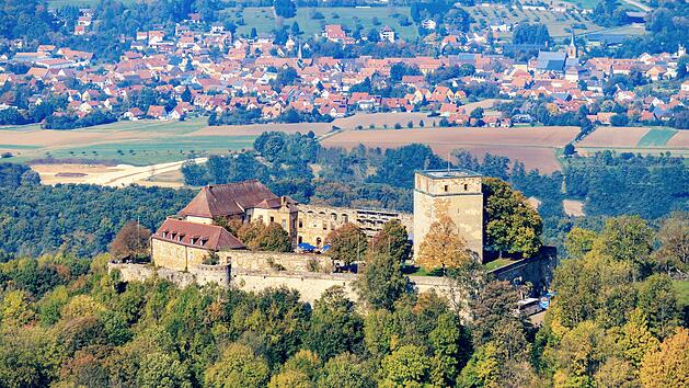 Franken im Fr&uuml;hling: Ausflugsziele f&uuml;r Familien & Wanderer - die Giechburg bei Sche&szlig;litz