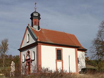 Als "Ortspatronin" wird Mutter Anna besonders verehrt, der auch diese Kapelle gewidmet ist.