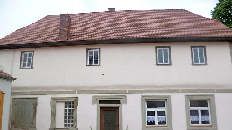 Das ehemalige Forsthaus war im Rahmen der Haushaltsberatungen ein Thema im Gemeinderat.  Foto: Philipp Bauernschubert