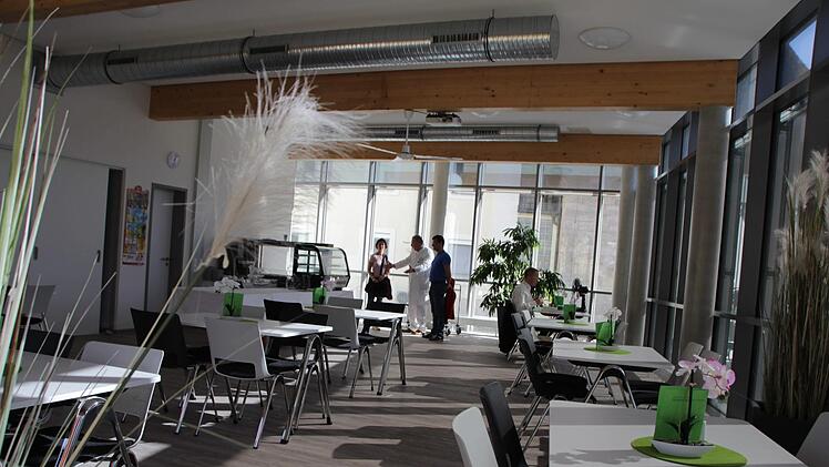 Die bereits eröffnete Cafeteria ("Spitaleria") im Kreiskrankenhaus St. Anna in Höchstadt. Foto: Christian Bauriedel