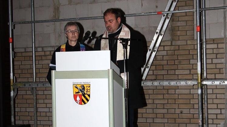 Die Pfarrer Maria Reichel und Johannes Saffer