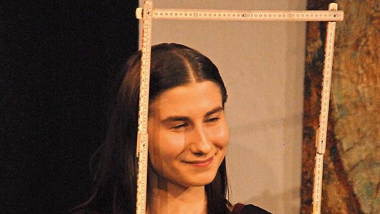 Mona Lisa wird es zu eng in ihrem Rahmen. Foto: Uschi Prawitz