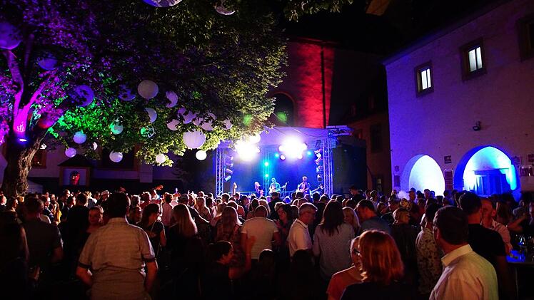 Kitzingen: Kunst, Musik, Sport, Shoppen, Genie&szlig;en - Stadtfest findet in K&uuml;rze statt