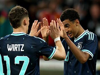 Die deutschen Mittelfeldstars Florian Wirtz (links) und Jamal Musiala konnten bei der WM nicht in erhofftem Ma&szlig;e gl&auml;nzen.