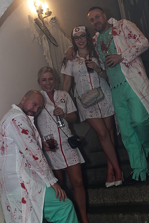 ME & MY (ZOMBIE) GIRLS HALLOWEEN