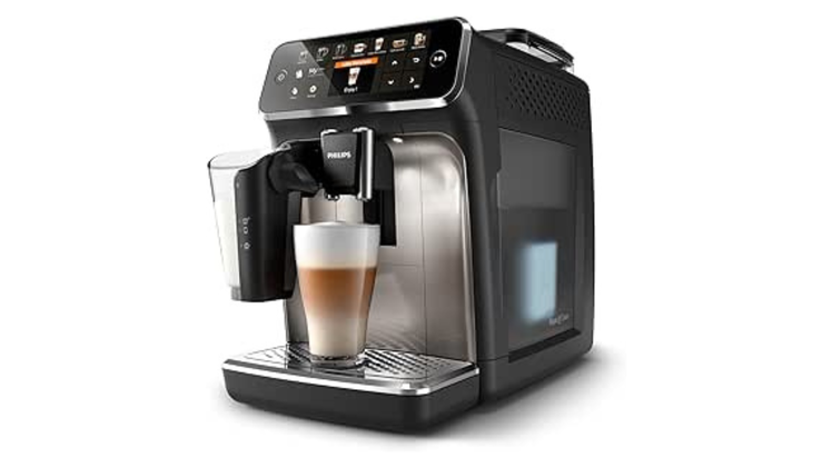 Der Allesk&ouml;nner: 14 Getr&auml;nke, LatteGo-Milchsystem und Nutzerprofile machen die Philips 5400 ideal f&uuml;r Familien. Anspruchsvolle Kaffeefans kommen voll auf ihre Kosten.