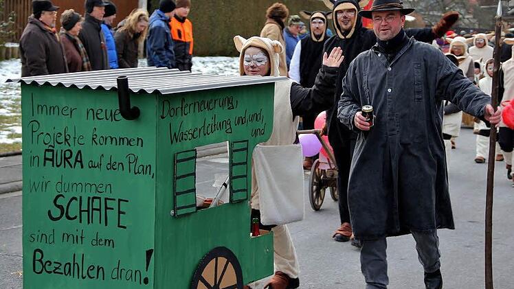 Faschingszug Aura Foto: Sabina Weinand