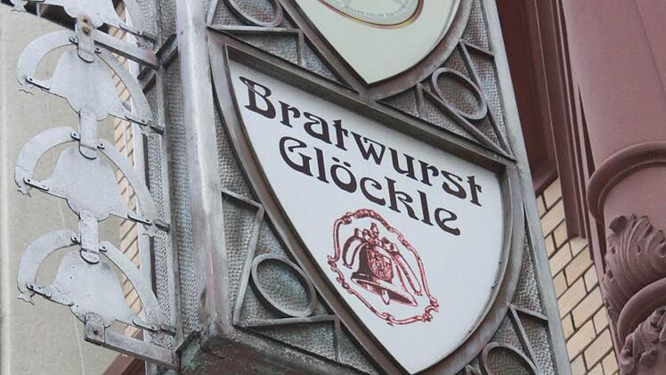 Die Traditionsgaststätte "Bratwurstglöckle" in der Grabenbasse wird demnächst wieder geöffnet.  Foto: Huger