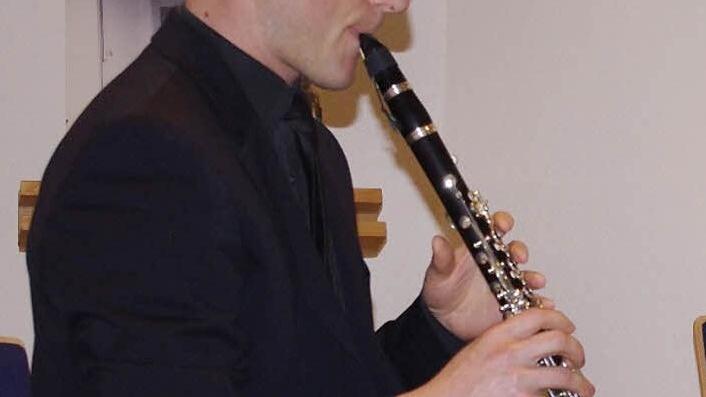 Komponist Sebastian Paul Rehnert wird die Uraufführung dirigieren.  Foto: Schülein