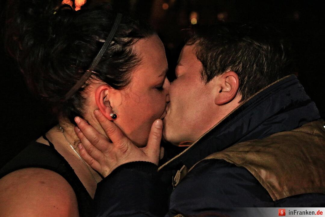 Ela gesteht Stefanie in Burgfarrnbach ihre Liebe