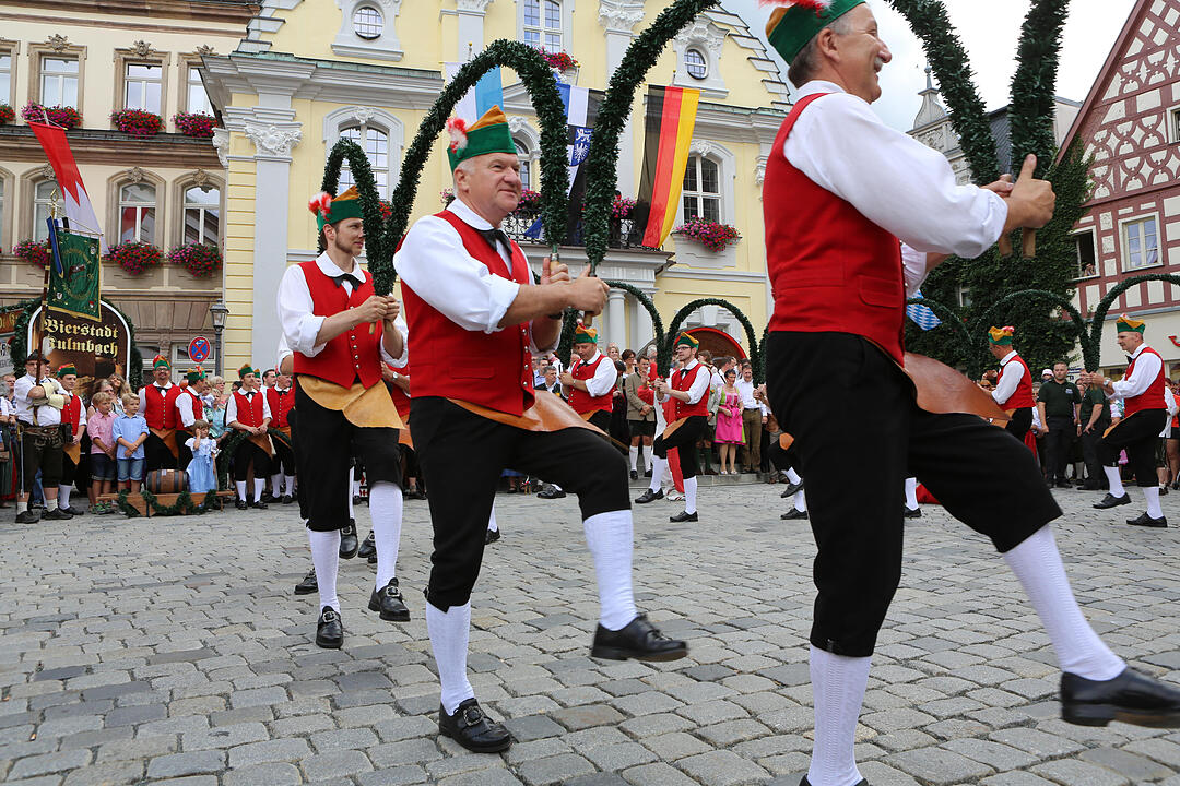 Eröffnung der Kulmbacher Bierwoche mit Büttnertanz und Bieranstich; Foto: Barbara Herbst