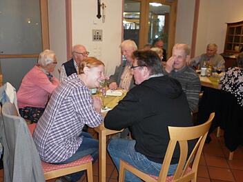 Die Mitglieder des Helfervereins Juliusspital konnten mit der Arbeit im zurückliegenden Jahr zufrieden sein. Foto: Anneliese Albert