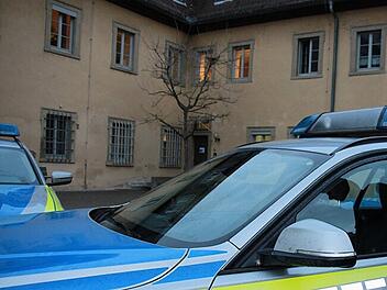 Kitzingen: Räume in Polizeigebäude geschlossen - wegen Schadstoffbelastung und Schimmelbefall