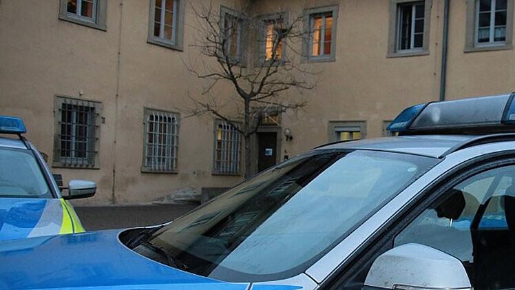 Kitzingen: Räume in Polizeigebäude geschlossen - wegen Schadstoffbelastung und Schimmelbefall