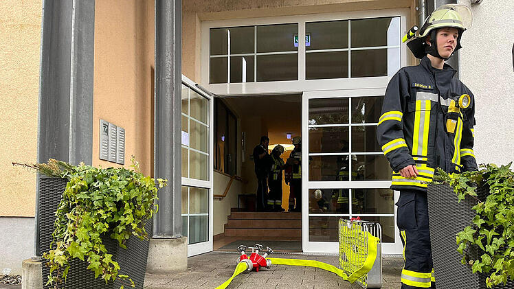 Bamberg: Feuerwehr rückt in Innenstadt aus - "leichter Schmorgeruch" in betreuter Wohnanlage