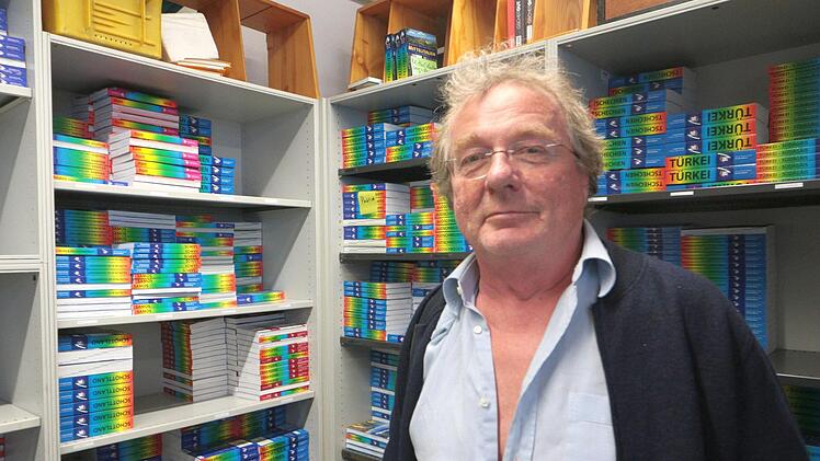 Michael Müller will künftig verstärkt als Autor für seine Reiseführer arbeiten.  Foto: Josef Hofbauer