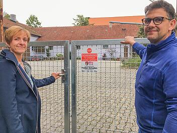 Besorgte Minen bei den Ferkelerzeugern Marion und Thomas Link