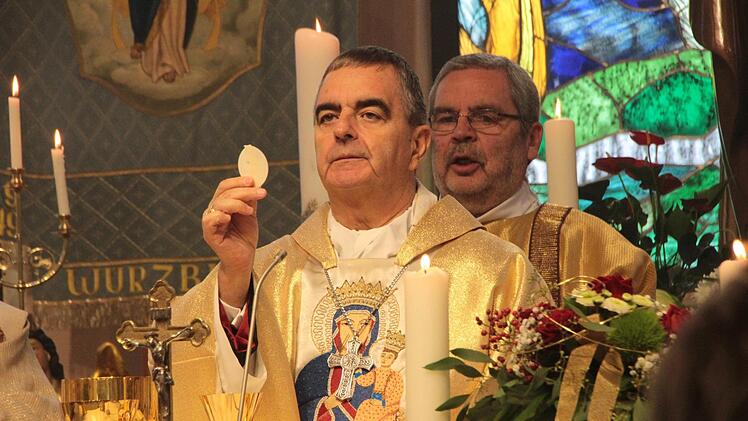 Festgottesdienst in der Begegnungsstätte Heroldsbach.  Josef Hofbauer
