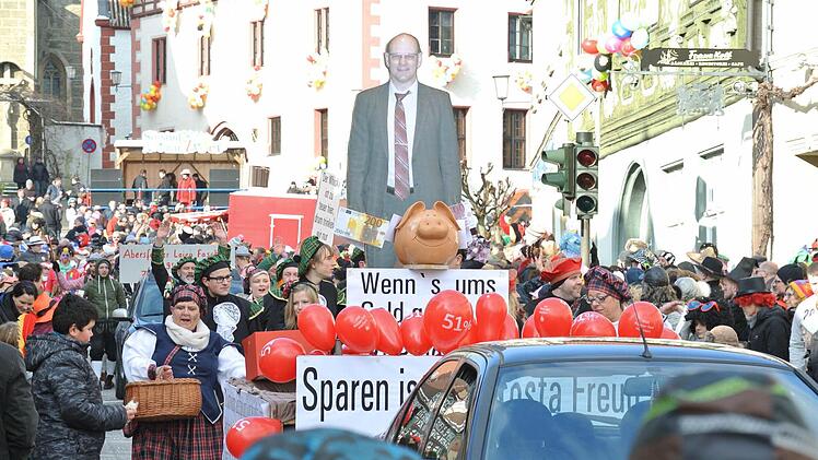 Sparen is sei größta Freud: die Schotten hatten ihre Symbolfigur dabei, den Zeiler Bürgermeister Thomas Stadelmann