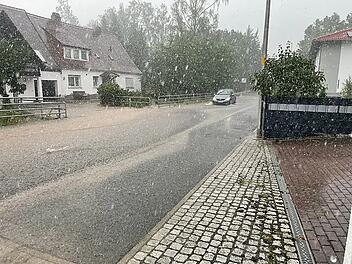 Unwetter w&uuml;tet in Erlangen-H&ouml;chstadt: So lief der Einsatz