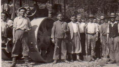 Eine weitere Arbeitsbeschaffungsmaßnahme war der Ausbau des Wirtschaftsweges Stockheim.