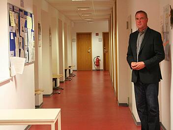 Seine Behörde soll ein offenes Haus bleiben, findet der Leiter des Jobcenters, Toni Orth.  Foto: Paulus