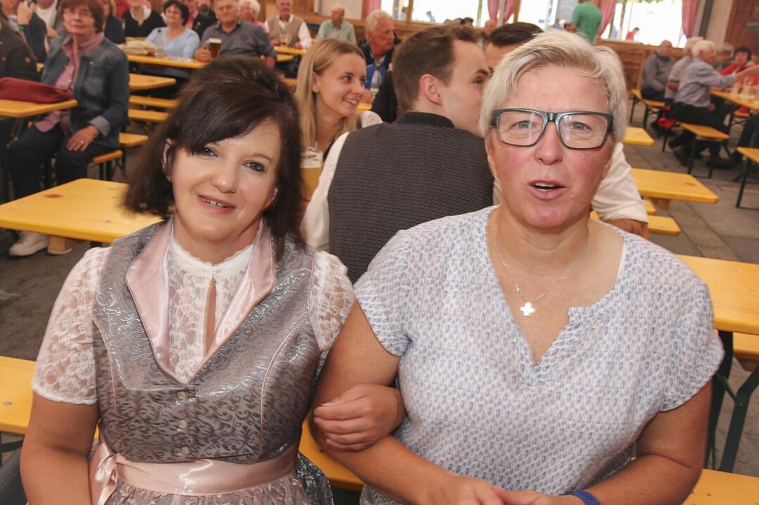 Sigrid & Marina traten beim Generationennachmittag auf.