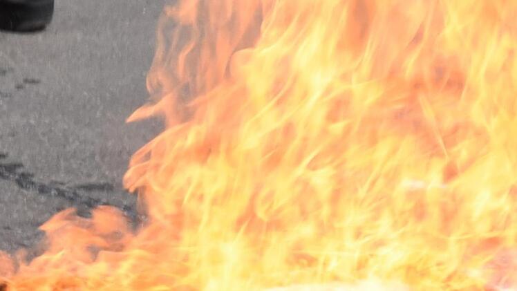 Das  Feuer in seiner Wohnung legte der Mann selber. Symbolbild, Foto: NEWS5 / Grundmann