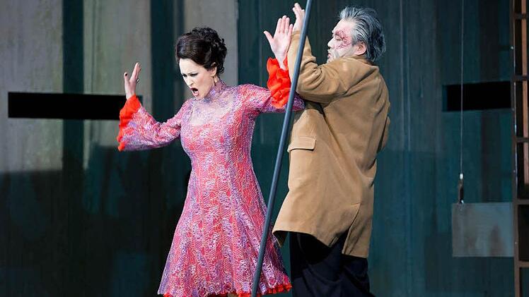 Fricka (Roswitha Christina Müller) und Wotan (Antonio Yang) im 2. Akt
