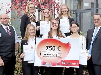 Die fünf "Unternehmerinnen" bei der Übergabe ihres Preisgeldes. Foto: Sparkasse